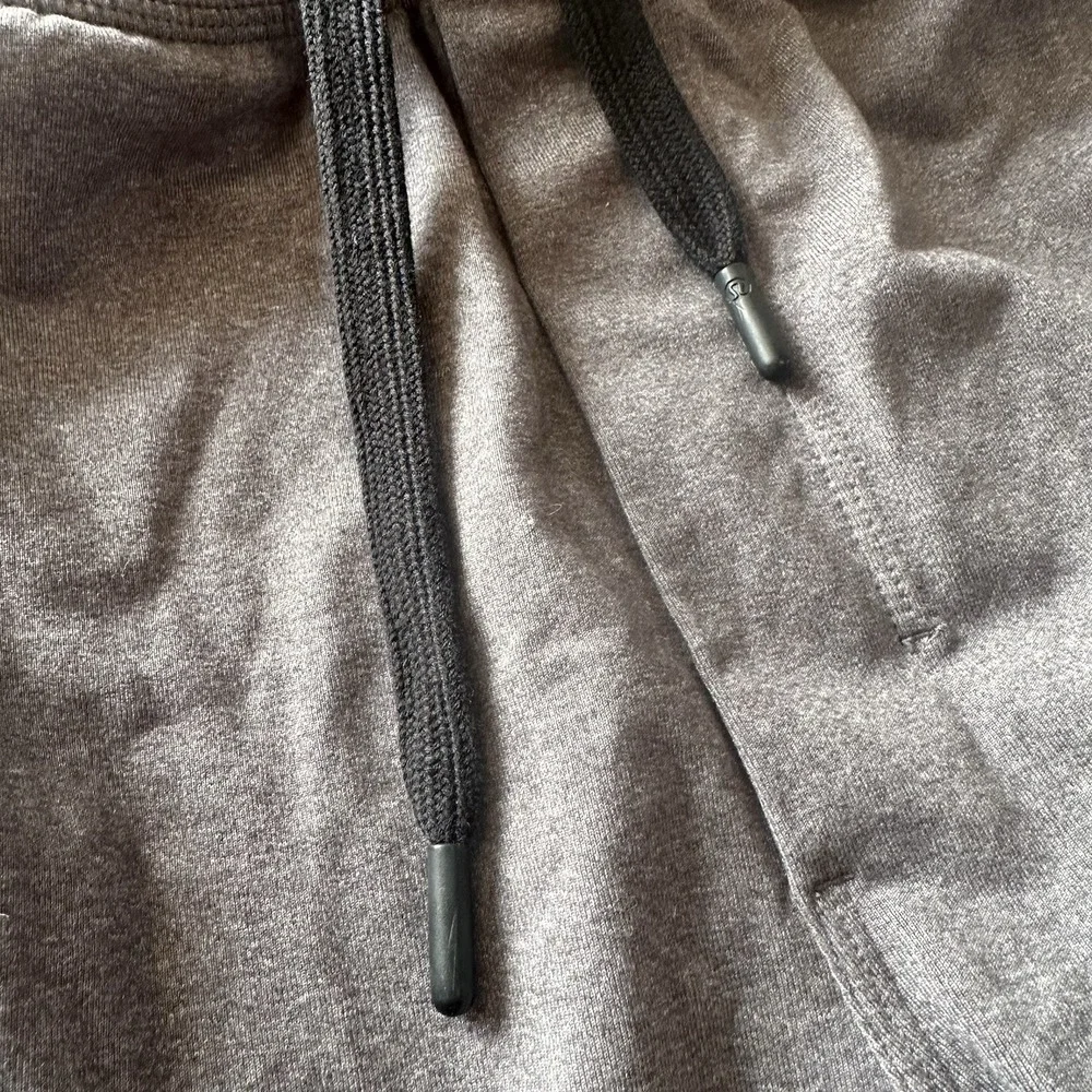 Lululemon Pants Mens Medium Gray Jogger Sweatpants Elastic Drawstring Athletic‎